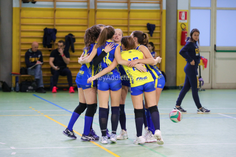 #FipavComo #VolleyAddicted

VIRTUS CERMENATE 3 - VILLA GUARDIA 0
Under 16 Femminile Como - Seconda Fase - 3^ Giornata
Cermenate (CO) - 12 febbraio 2023

Gallery: www.volleyaddicted.com
Credit: Morotti Matteo/VolleyAddicted.com