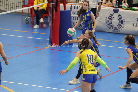 #FipavComo #VolleyAddictedARDOR2K VOLLEYT MARIANO 3 - VIRTUS CERMENATE 2Under 16 Femminile Como - Seconda Fase - Finale 3^ PostoSolbiate con Cagno (CO) - 2 aprile 2023Gallery: www.volleyaddicted.comCredit: Morotti Matteo/VolleyAddicted.com