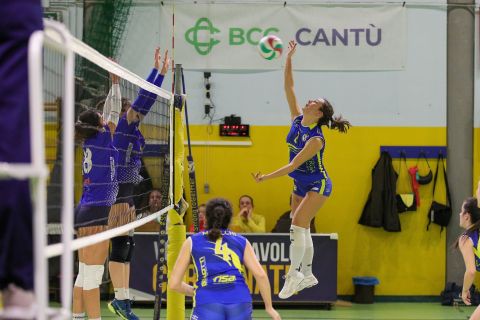 #FipavLombardia #VolleyAddictedVIRTUS CERMENATE 3 - VOLLEY COLICO 1Serie C Femminile 2023/24 Lombardia - 11^ GiornataCermenate (CO) - 16 dicembre 2023Gallery: www.volleyaddicted.comCredit: Morotti Matteo/VolleyAddicted.com