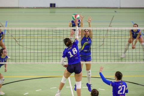 #FipavLombardia #VolleyAddictedVIRTUS CERMENATE 3 - VOLLEY COLICO 1Serie C Femminile 2023/24 Lombardia - 11^ GiornataCermenate (CO) - 16 dicembre 2023Gallery: www.volleyaddicted.comCredit: Morotti Matteo/VolleyAddicted.com