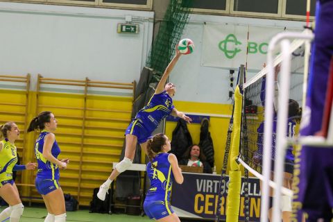 #FipavLombardia #VolleyAddictedVIRTUS CERMENATE 3 - VOLLEY COLICO 1Serie C Femminile 2023/24 Lombardia - 11^ GiornataCermenate (CO) - 16 dicembre 2023Gallery: www.volleyaddicted.comCredit: Morotti Matteo/VolleyAddicted.com