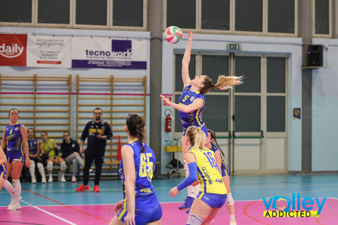 #FipavComo #VolleyAddicted

VIRTUS CERMENATE 3 - POL. VALMADRERA 0
Prima Divisione Femminile Como - 13^ Giornata
Cermenate (CO) - 20 gennaio 2024

Gallery: www.volleyaddicted.com
Credit: Morotti Matteo/VolleyAddicted.com