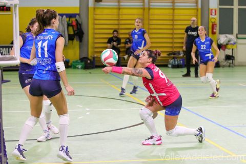 #FipavLombardia #VolleyAddictedVIRTUS CERMENATE 2 - COMO VOLLEY 3Serie C Femminile 2023/24 Lombardia - 3^ GiornataCermenate (CO) - 21 ottobre 2023Gallery: www.volleyaddicted.comCredit: Morotti Matteo/VolleyAddicted.com