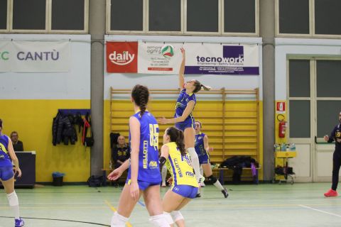 #FipavLombardia #VolleyAddicted

VIRTUS CERMENATE 3 - VOLLEY ACADEMY VATELLINA & VALCHIAVENNA 0
Serie C Femminile 2023/24 Lombardia - 9^ Giornata
Cermenate (CO) - 2 dicembre 2023

Gallery: www.volleyaddicted.com
Credit: Morotti Matteo/VolleyAddicted.com