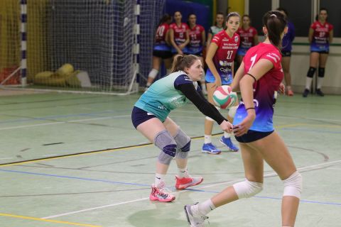 #FipavLombardia #VolleyAddicted

VIRTUS CERMENATE 3 - VOLLEY ACADEMY VATELLINA & VALCHIAVENNA 0
Serie C Femminile 2023/24 Lombardia - 9^ Giornata
Cermenate (CO) - 2 dicembre 2023

Gallery: www.volleyaddicted.com
Credit: Morotti Matteo/VolleyAddicted.com