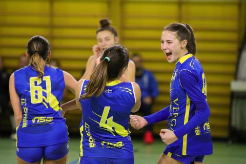 #FipavComo #VolleyAddicted

VIRTUS CERMENATE 3 - UNION VOLLEY MARIANO 0
7^ Giornata Under 18 Femminile 2023/24
Cermenate (CO) - 3 dicembre 2023

Gallery: www.volleyaddicted.com
Credit: Morotti Matteo/VolleyAddicted.com