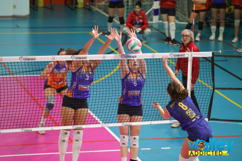 #FipavLombardia #VolleyAddictedBIANCHI GROUP CERMENATE 3 - INSUBRIA BEACH ARENA GALLARATE 0Serie C Femminile 2024/25 Lombardia - 12^ GiornataCermenate (CO) - 11 gennaio 2025Gallery: www.volleyaddicted.comCredit: Morotti Matteo/VolleyAddicted.com