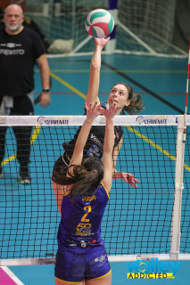 #FipavLombardia #VolleyAddictedBIANCHI GROUP CERMENATE 3 - FUTURA VOLLEY GIOVANI 0Serie C Femminile 2024/25 Lombardia - 15^ GiornataCermenate (CO) - 8 febbraio 2025Gallery: www.volleyaddicted.comCredit: Morotti Matteo/VolleyAddicted.com