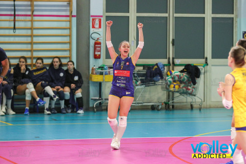 #FipavLombardia #VolleyAddictedRUSCONI ARREDAMENTI CERMENATE 3 - NEW VOLLEY UBOLDO 010^ Giornata Serie D FemminileCermenate (CO) - 14 dicembre 2024Gallery: www.volleyaddicted.comCredit: Morotti Matteo/VolleyAddicted.com