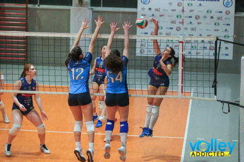 #FipavLombardia #VolleyAddictedCAGLIFICIO CLERICI CADORAGO 3 - RUSCONI ARREDAMENTI CERMENATE 114^ Giornata Serie D FemminileCadorago (CO) - 1 febbraio 2025Gallery: www.volleyaddicted.comCredit: Morotti Matteo/VolleyAddicted.com