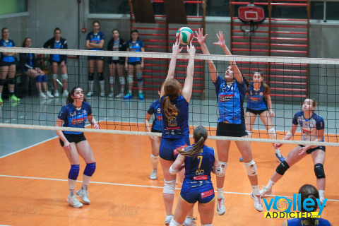 #FipavLombardia #VolleyAddictedCAGLIFICIO CLERICI CADORAGO 3 - RUSCONI ARREDAMENTI CERMENATE 114^ Giornata Serie D FemminileCadorago (CO) - 1 febbraio 2025Gallery: www.volleyaddicted.comCredit: Morotti Matteo/VolleyAddicted.com