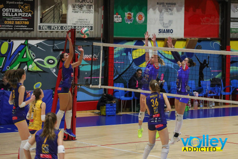 #FipavLombardia #VolleyAddictedSETIK SRL POLISPORTIVA VAREDO 0 - RUSCONI ARREDAMENTI CERMENATE 36^ Giornata Serie D FemminileVaredo (MB) - 16 novembre 2024Gallery: www.volleyaddicted.comCredit: Morotti Matteo/VolleyAddicted.com