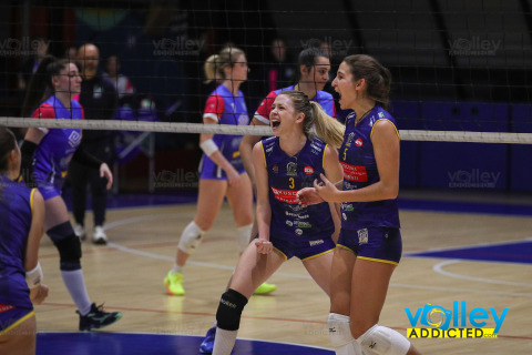 #FipavLombardia #VolleyAddictedSETIK SRL POLISPORTIVA VAREDO 0 - RUSCONI ARREDAMENTI CERMENATE 36^ Giornata Serie D FemminileVaredo (MB) - 16 novembre 2024Gallery: www.volleyaddicted.comCredit: Morotti Matteo/VolleyAddicted.com