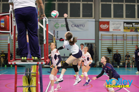 #FipavLombardia #VolleyAddictedRUSCONI ARREDAMENTI CERMENATE 3 - SMART SERVICE LIMBIATE VOLLEY 17^ Giornata Serie D FemminileCermenate (CO) - 23 novembre 2024Gallery: www.volleyaddicted.comCredit: Morotti Matteo/VolleyAddicted.com