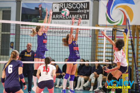 #FipavLombardia #VolleyAddictedRUSCONI ARREDAMENTI CERMENATE 3 - SMART SERVICE LIMBIATE VOLLEY 17^ Giornata Serie D FemminileCermenate (CO) - 23 novembre 2024Gallery: www.volleyaddicted.comCredit: Morotti Matteo/VolleyAddicted.com
