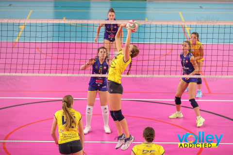 #FipavComo #VolleyAddictedGUSTO TONDO CERMENATE 3 - POL. INTERCOMUNALE 29^ Giornata Under 16 Femminile 2024/25Cermenate (CO) - 22 novembre 2024Gallery: www.volleyaddicted.comCredit: Morotti Matteo/VolleyAddicted.com