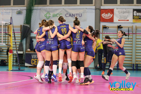 #FipavComo #VolleyAddictedGUSTO TONDO CERMENATE 3 - SAN GIORGIO LURAGHESE 2Semifinale di AndataUnder 18 Femminile 2024/25Cermenate (CO) - 16 marzo 2025Gallery: www.volleyaddicted.comCredit: Morotti Matteo/VolleyAddicted.com
