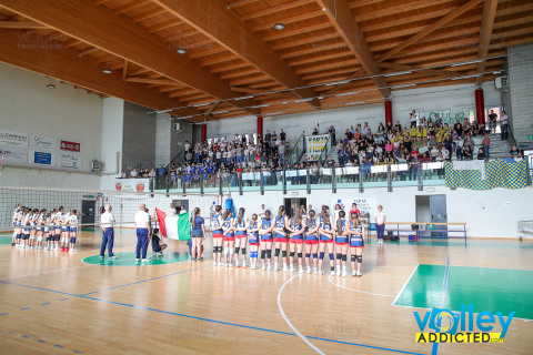 #FipavComo #VolleyAddicted

POLISPORTIVA SANT’AGATA VOLLEY 3 - SAN GIORGIO LURAGHESE 0
Finale 1^ Posto - Under 13 Femminile 2025/26
Figino Serenza - 26 aprile 2026

Gallery: www.volleyaddicted.com
Credit: Morotti Matteo/VolleyAddicted.com