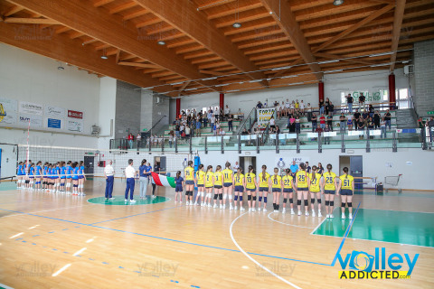 #FipavComo #VolleyAddicted

POLISPORTIVA INTERCOMUNALE 3 - RISTORANTE OROLOGIO COMO VOLLEY 1
Finale 3^ Posto - Under 13 Femminile 2025/26
Figino Serenza - 26 aprile 2026

Gallery: www.volleyaddicted.com
Credit: Morotti Matteo/VolleyAddicted.com
