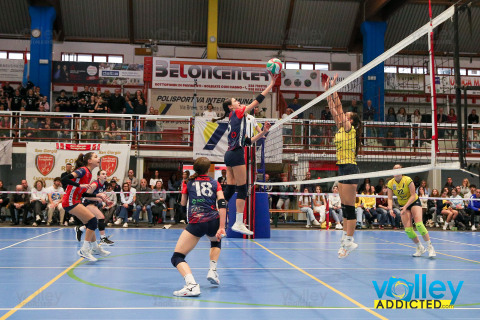 #FipavComo #VolleyAddicted

PVI STUDIO OTTOLINA ARDOR2K MARIANO 3 - POLISPORTIVA INTERCOMUNALE 0
Finale 1^ Posto - Under 14 Femminile 2025/26
Cagno - 12 aprile 2026

Gallery: www.volleyaddicted.com
Credit: Morotti Matteo/VolleyAddicted.com