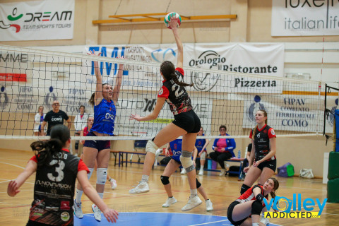 #FipavComo #VolleyAddicted

PVI AROSIO STUDIO GALLI 0 - ANZANI GROUP COMO VOLLEY 3
Finale 1^ Posto - Under 18 Femminile 2025/26
Como - 22 marzo 2026

Gallery: www.volleyaddicted.com
Credit: Morotti Matteo/VolleyAddicted.com