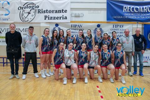 #FipavComo #VolleyAddicted

1^ posto: ANZANI GROUP COMO VOLLEY
2^ posto: PVI AROSIO STUDIO GALLI 
3^ posto: ITALTEX CABIATE
4^ posto: SAN GIORIO LURAGHESE

Premiazioni Under 18 Femminile 2025/26
Como - 22 marzo 2026

Gallery: www.volleyaddicted.com
Credit: Morotti Matteo/VolleyAddicted.com