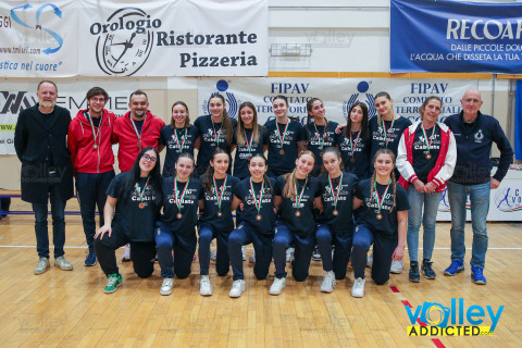 #FipavComo #VolleyAddicted

1^ posto: ANZANI GROUP COMO VOLLEY
2^ posto: PVI AROSIO STUDIO GALLI 
3^ posto: ITALTEX CABIATE
4^ posto: SAN GIORIO LURAGHESE

Premiazioni Under 18 Femminile 2025/26
Como - 22 marzo 2026

Gallery: www.volleyaddicted.com
Credit: Morotti Matteo/VolleyAddicted.com