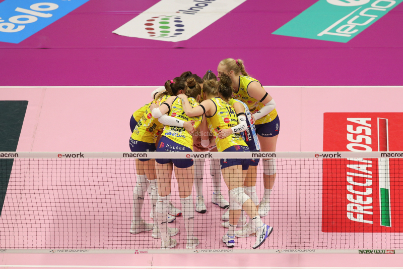 #iLoveVolley #VolleyAddicted E-WORK BUSTO ARSIZIO 0 - PROSECCO DOC IMOCO CONEGLIANO 3Gara 2 Quarti di Finale Serie A1 Femminile 2022/2023E-Work Arena - Busto Arsizio (VA) - 18 aprile 2023Gallery: www.volleyaddicted.comCredit: Morotti Matteo/www.VolleyAddicted.com