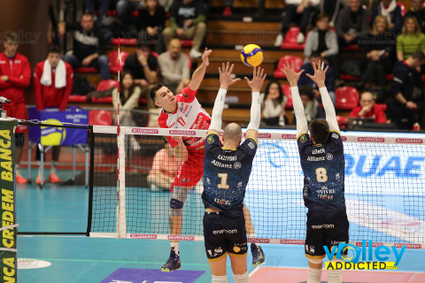 #SuperLega #VolleyAddictedSuperLega Credem Banca 2023/24 - PlayOff ScudettoQuarti di Finale - Gara 1GAS SALES BLUENERGY PIACENZA 2 - ALLIANZ MILANO 3PalaBancaSport - Piacenza - 6 marzo 2024Gallery: www.volleyaddicted.comCredit: Morotti Matteo/VolleyAddicted.com