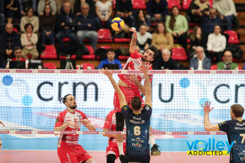 #SuperLega #VolleyAddictedSuperLega Credem Banca 2023/24 - PlayOff ScudettoQuarti di Finale - Gara 1GAS SALES BLUENERGY PIACENZA 2 - ALLIANZ MILANO 3PalaBancaSport - Piacenza - 6 marzo 2024Gallery: www.volleyaddicted.comCredit: Morotti Matteo/VolleyAddicted.com