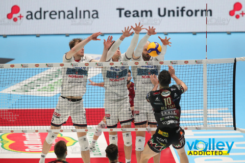#DelMonteCoppa
#SuperLega #VolleyAddicted

Final Four Del Monte® Coppa Italia 2024 - Semifinale
SIR SUSA VIM PERUGIA 3 - ALLIANZ MILANO 2

Unipol Arena, Casalecchio di Reno (BO) - 27 gennaio 2024

Gallery: www.volleyaddicted.com
Credit: Morotti Matteo/VolleyAddicted.com