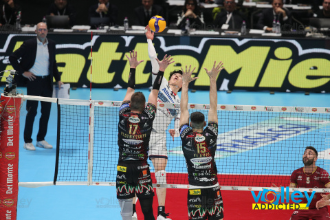 #DelMonteCoppa
#SuperLega #VolleyAddicted

Final Four Del Monte® Coppa Italia 2024 - Semifinale
SIR SUSA VIM PERUGIA 3 - ALLIANZ MILANO 2

Unipol Arena, Casalecchio di Reno (BO) - 27 gennaio 2024

Gallery: www.volleyaddicted.com
Credit: Morotti Matteo/VolleyAddicted.com