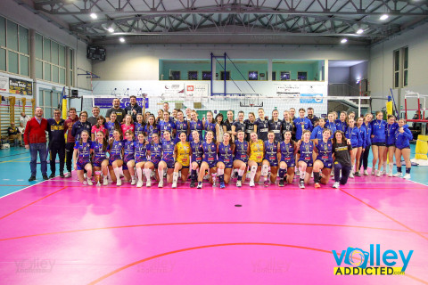 #FipavComo #VolleyAddictedPREMIZIONI 1^ WINTER CUP 50- 1^ Posto Under 18 Femminile- 1^ Posto Under 18 FemminileCermenate (CO) - 5 gennaio 2025Gallery: www.volleyaddicted.comCredit: Morotti Matteo/VolleyAddicted.com