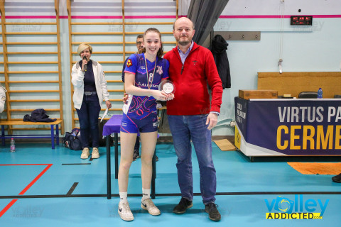 #FipavComo #VolleyAddictedPREMIZIONI 1^ WINTER CUP 50- 1^ Posto Under 18 Femminile- 1^ Posto Under 18 FemminileCermenate (CO) - 5 gennaio 2025Gallery: www.volleyaddicted.comCredit: Morotti Matteo/VolleyAddicted.com