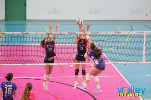 #FipavComo #VolleyAddictedVILLA CORTESE 3 - PALLAVOLO SARONNO 2Finale 1^ Posto - 1^ Winter Cup 50 - Under 16 FemminileCermenate (CO) - 5 gennaio 2025Gallery: www.volleyaddicted.comCredit: Morotti Matteo/VolleyAddicted.com