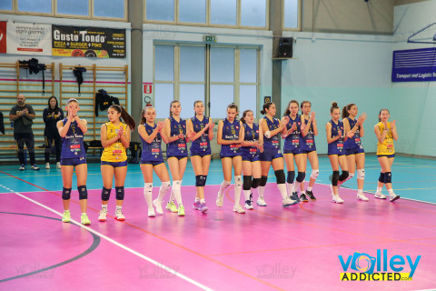 #FipavComo #VolleyAddictedGSO VILLA CORTESE 3 - GUSTO TONDO CERMENATE 1Semifinale 1^ Winter Cup 50 - Under 16 FemminileCermenate (CO) - 4 gennaio 2025Gallery: www.volleyaddicted.comCredit: Morotti Matteo/VolleyAddicted.com