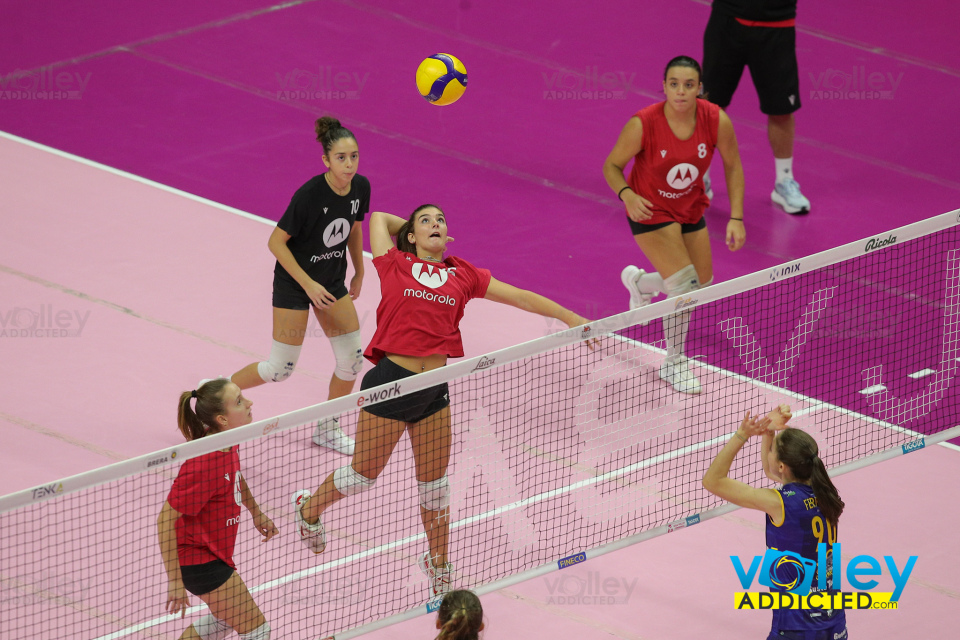 #VolleyAddictedUYBA GIOVANI 1 - VIRTUS CERMENATE 3AmichevoleE-Work Arena - Busto Arsizio (VA) - 3 ottobre 2024Gallery: www.volleyaddicted.comCredit: Morotti Matteo/VolleyAddicted.com