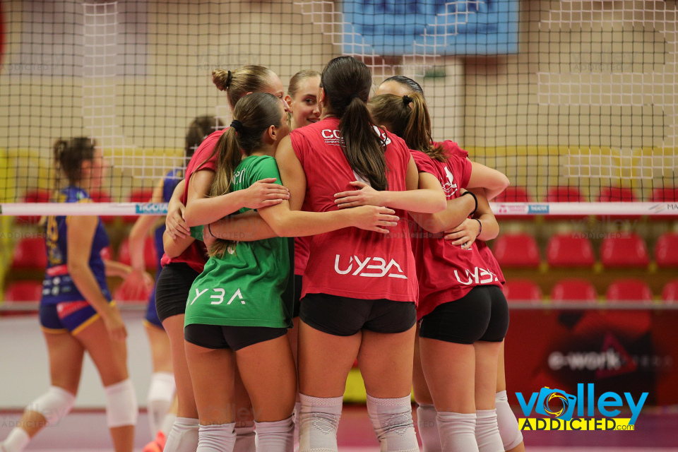 #VolleyAddicted

UYBA GIOVANI 1 - VIRTUS CERMENATE 3
Amichevole
E-Work Arena - Busto Arsizio (VA) - 3 ottobre 2024

Gallery: www.volleyaddicted.com
Credit: Morotti Matteo/VolleyAddicted.com