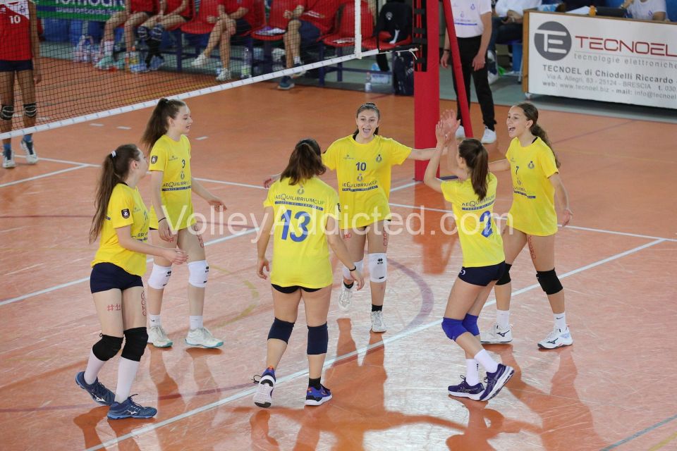 #FipavComo #VolleyAddicted #AeQuilibriumCup #TrofeodeiTerritoriMANTOVA F 1 - COMO F 2Trofeo dei Territori - AeQuilibrium Cup - Lombardia 2023Brescia - 28 maggio 2023Gallery: www.volleyaddicted.comCredit: Morotti Matteo/VolleyAddicted.com