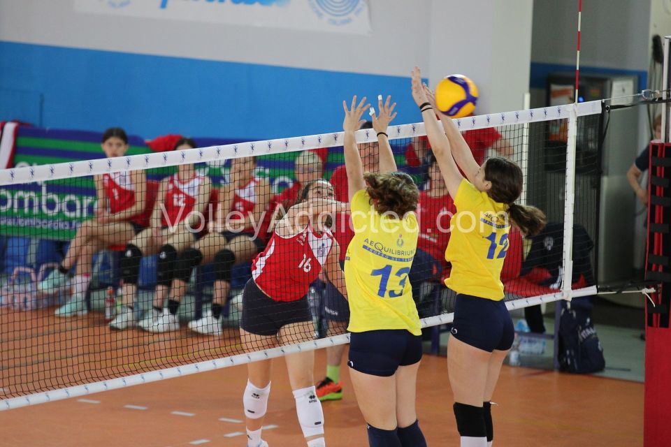#FipavComo #VolleyAddicted #AeQuilibriumCup #TrofeodeiTerritoriMANTOVA F 1 - COMO F 2Trofeo dei Territori - AeQuilibrium Cup - Lombardia 2023Brescia - 28 maggio 2023Gallery: www.volleyaddicted.comCredit: Morotti Matteo/VolleyAddicted.com