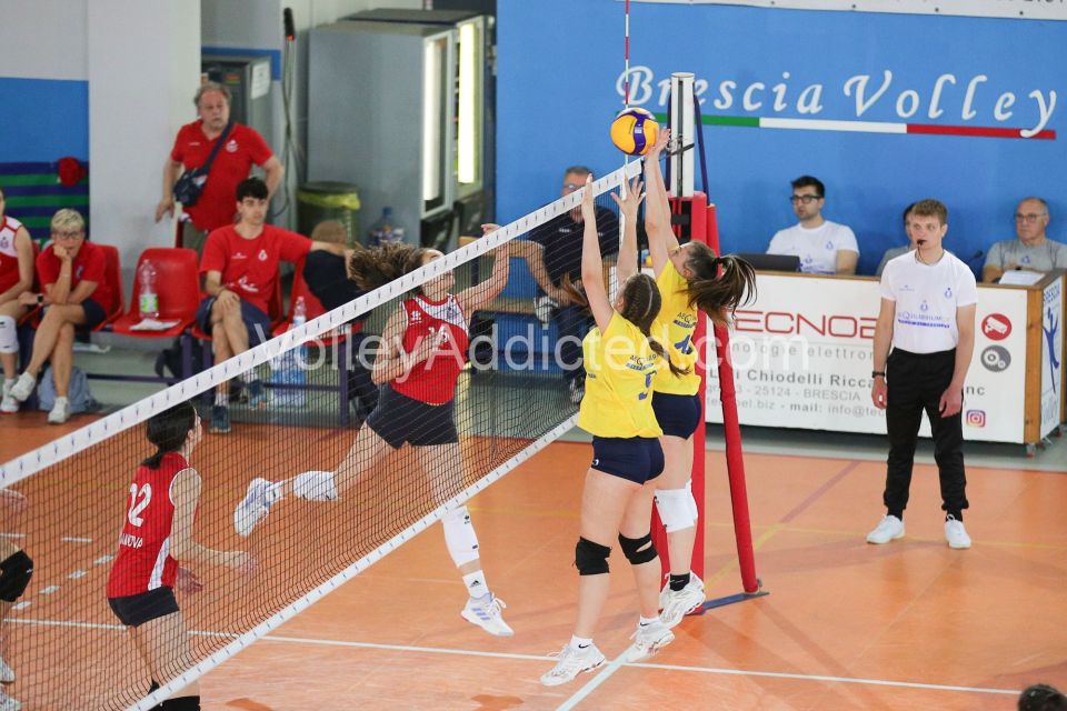 #FipavComo #VolleyAddicted #AeQuilibriumCup #TrofeodeiTerritoriMANTOVA F 1 - COMO F 2Trofeo dei Territori - AeQuilibrium Cup - Lombardia 2023Brescia - 28 maggio 2023Gallery: www.volleyaddicted.comCredit: Morotti Matteo/VolleyAddicted.com