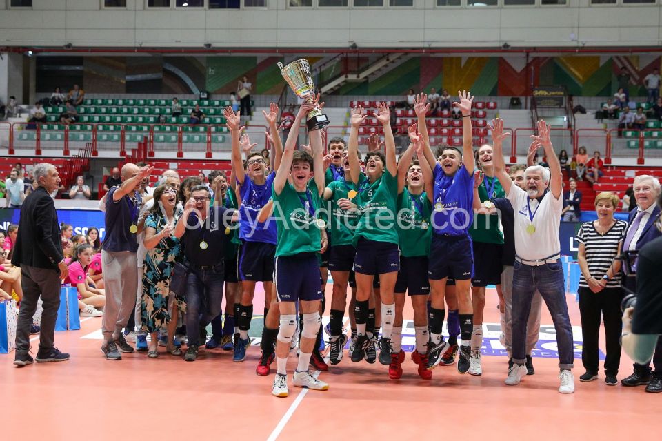 #FipavComo #VolleyAddicted #AeQuilibriumCup #TrofeodeiTerritoriPREMIAZIONITrofeo dei Territori - AeQuilibrium Cup - Lombardia 2023Brescia - 28 maggio 2023Gallery: www.volleyaddicted.comCredit: Morotti Matteo/VolleyAddicted.com