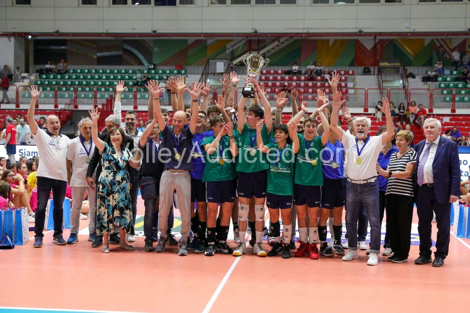 #FipavComo #VolleyAddicted #AeQuilibriumCup #TrofeodeiTerritoriPREMIAZIONITrofeo dei Territori - AeQuilibrium Cup - Lombardia 2023Brescia - 28 maggio 2023Gallery: www.volleyaddicted.comCredit: Morotti Matteo/VolleyAddicted.com